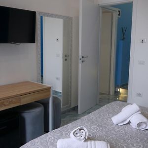Private Bathroom King Room